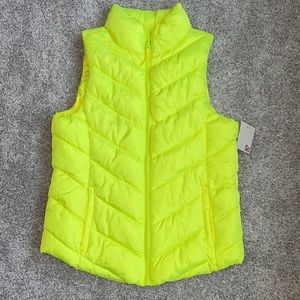 NWT So brand vest size medium